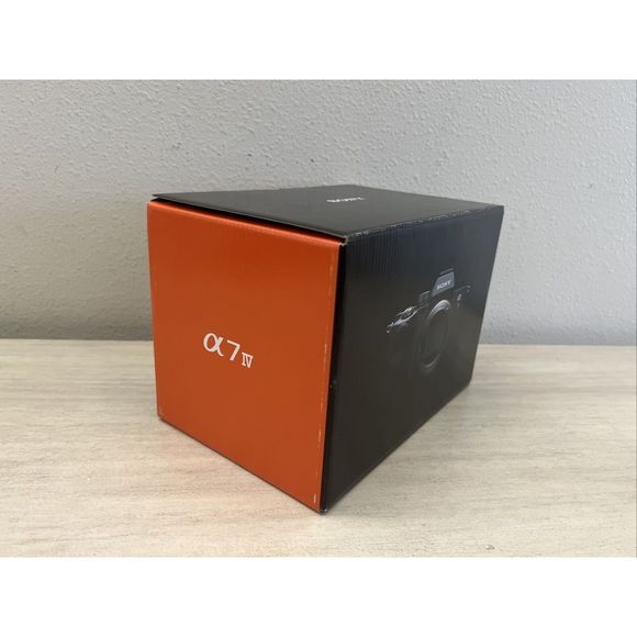 Sony a7 IV 33 MP Mirrorless Camera Body Only Box & Accessories See Description - Picture 15 of 15